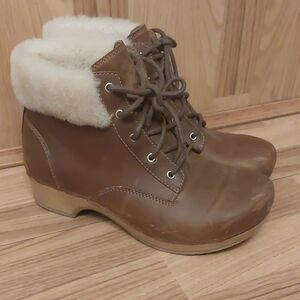 Dansko | Bailee Lace Booties Brown Oiled Leather Shearling